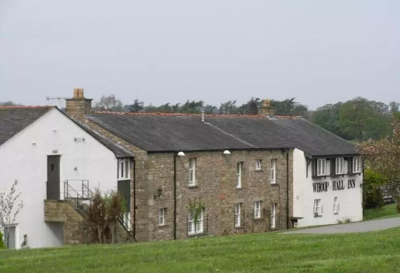 Whoop Hall Hotel And Leisure