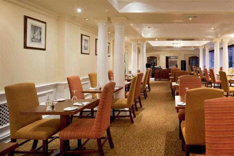 בית מלון כפרי Mercure Winchester Wessex