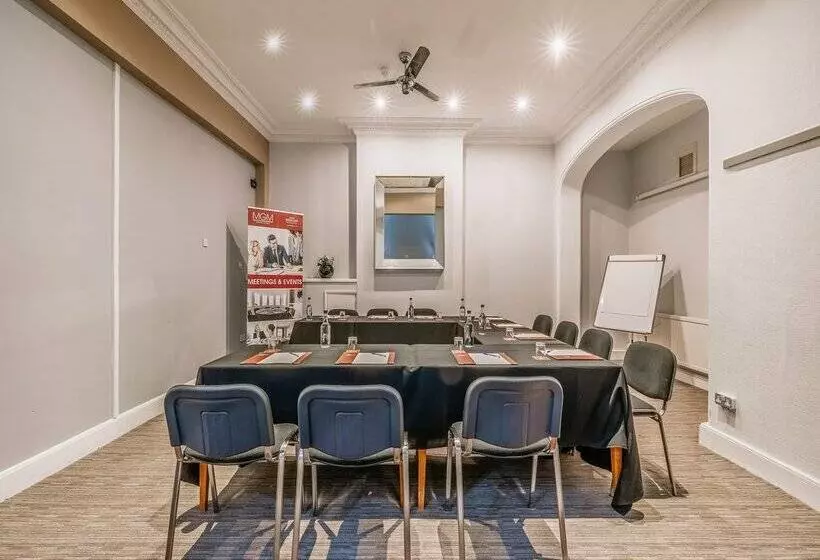 호텔 Muthu Westcliff