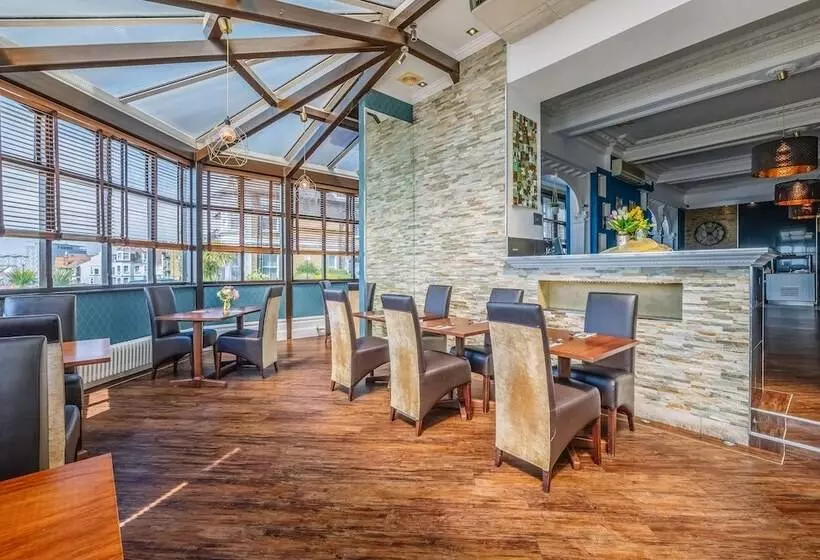 호텔 Muthu Westcliff