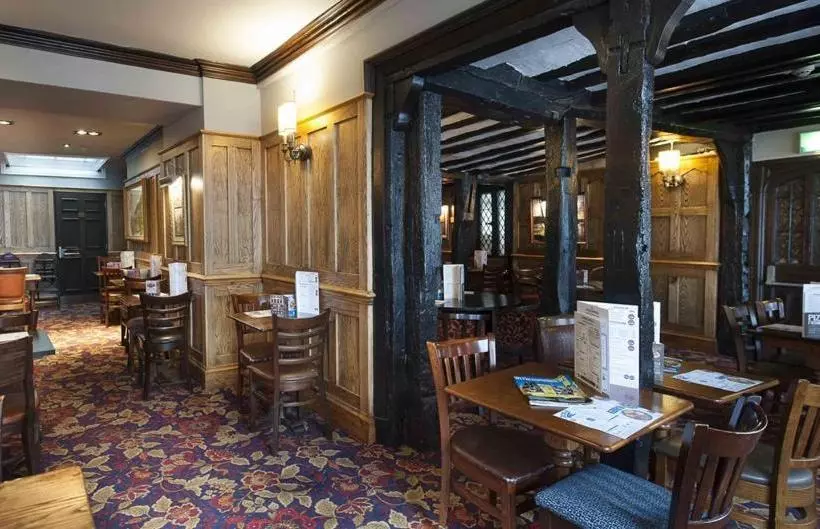 ホテル The Royal Hop Pole Wetherspoon