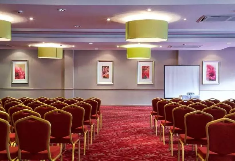 호텔 Stourport Manor