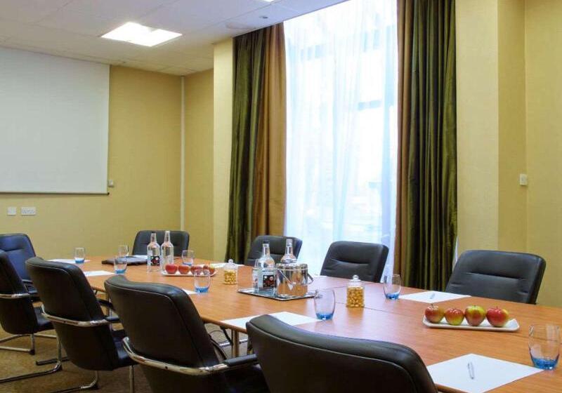 ホテル Stourport Manor