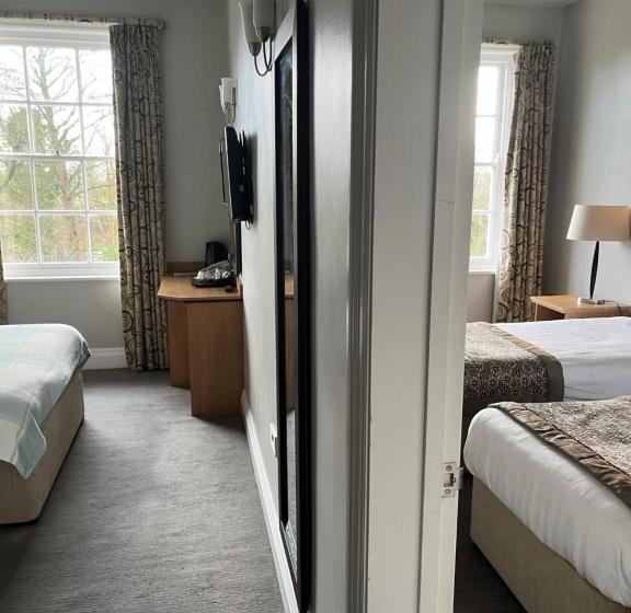 בית מלון כפרי The Riverside House