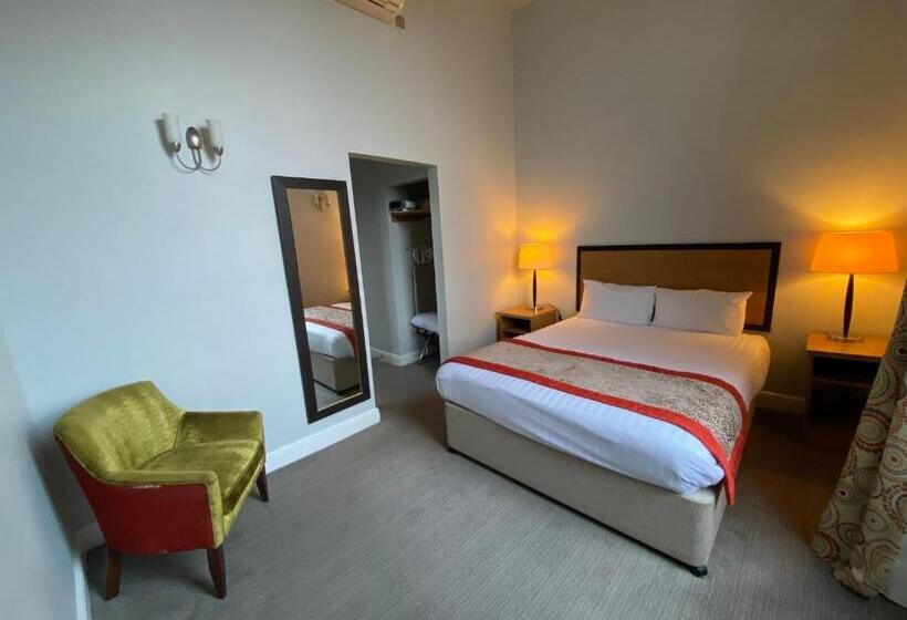 בית מלון כפרי The Riverside House