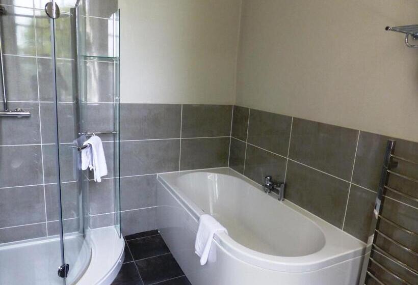 בית מלון כפרי The Riverside House