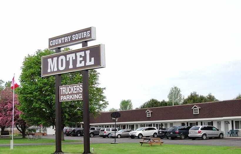 Country Squire Motel