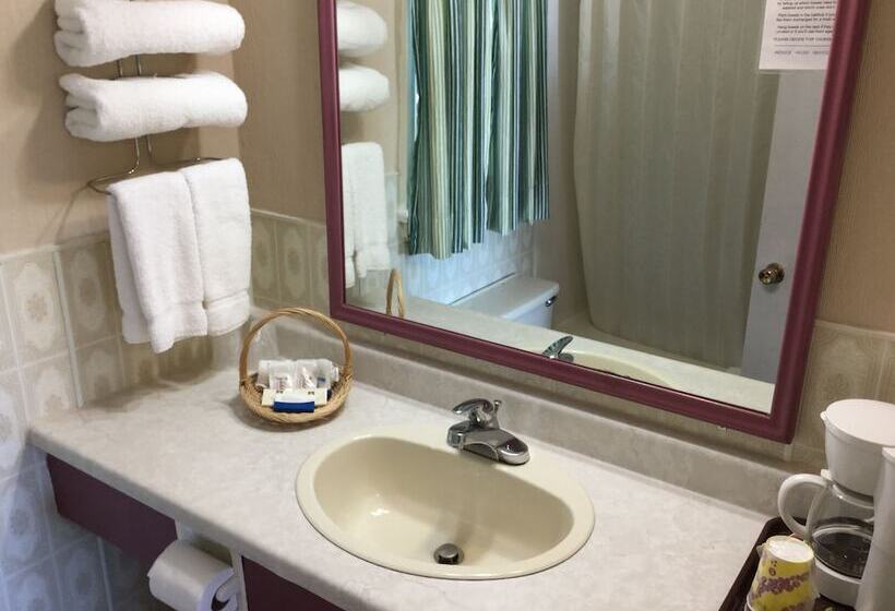 Country Squire Motel