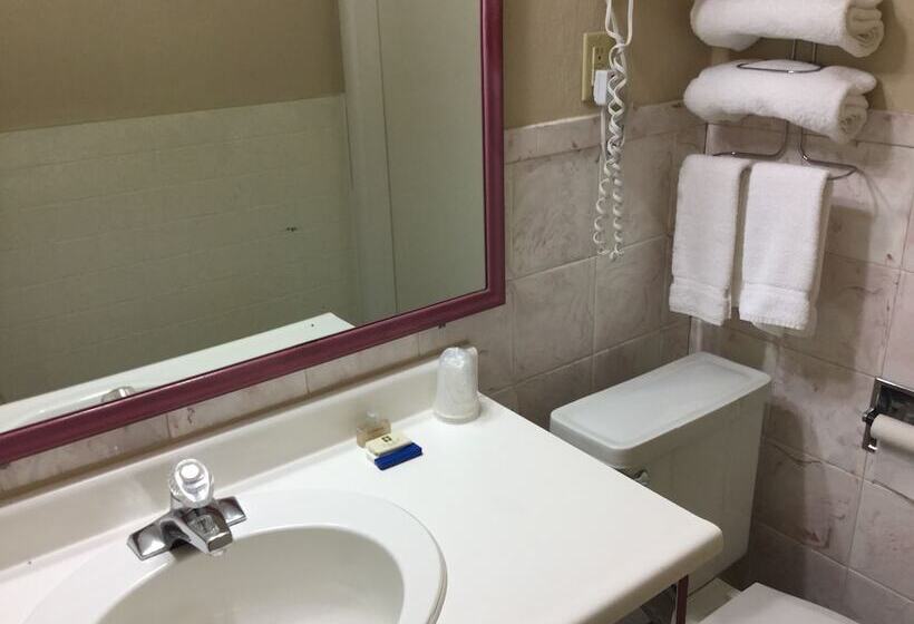 Country Squire Motel