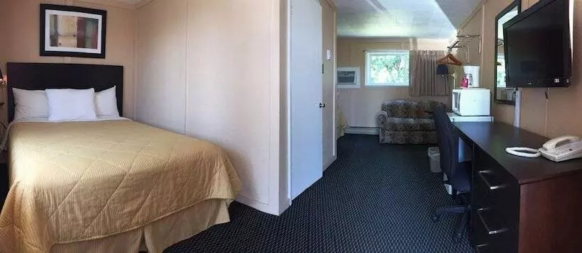 Country Squire Motel