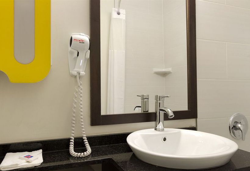 Studio 6 Downtown Toronto