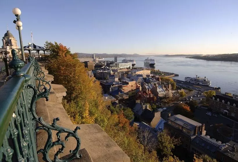 هتل Auberge Saintantoine