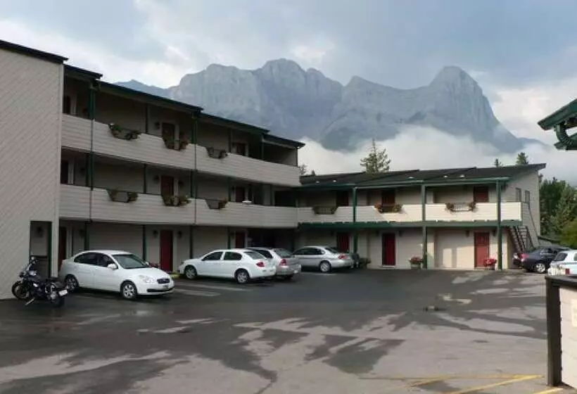 酒店 The Drake Inn