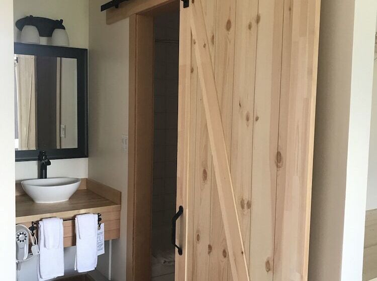 فندق The Drake Inn