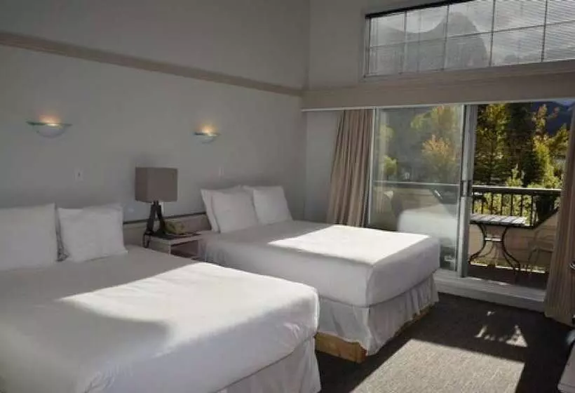 酒店 The Drake Inn