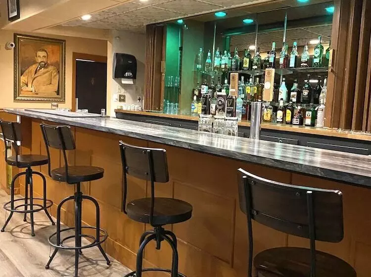 호텔 The George Dawson Inn & Conference Centre