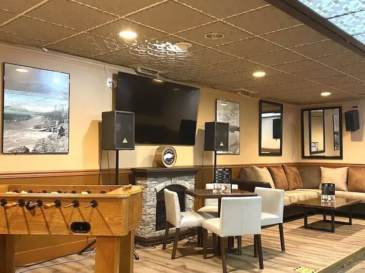 호텔 The George Dawson Inn & Conference Centre