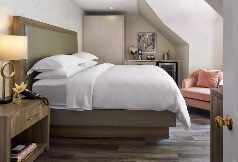 酒店 The Glenerin Inn