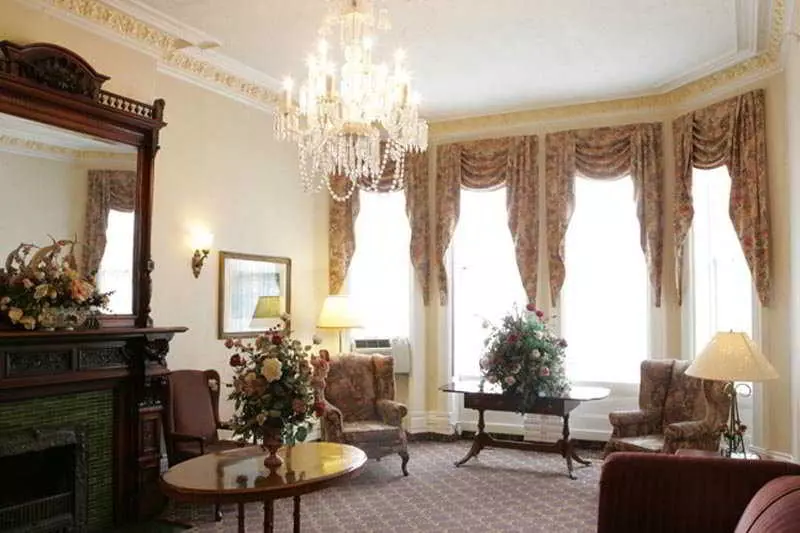 Clarion Hotel & Suites Selby