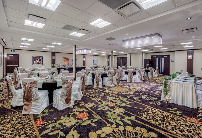 فندق Best Western Plus Edmonton Airport