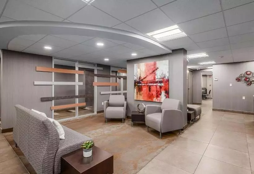 Coast Calgary Downtown Hotel & Suites By Apa