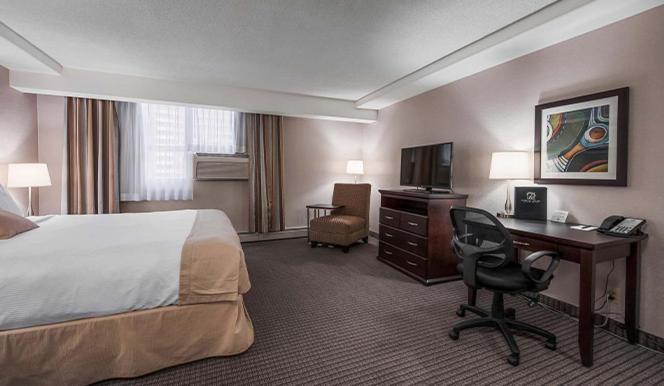 Coast Calgary Downtown Hotel & Suites By Apa
