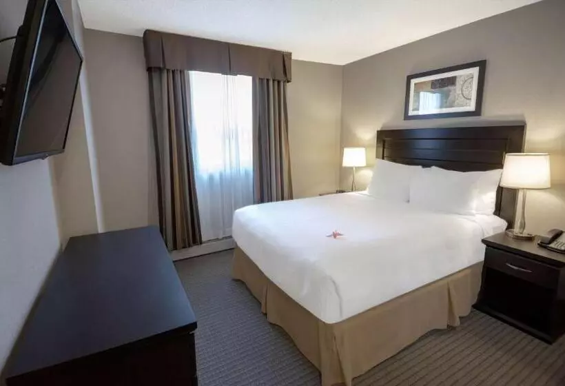 Coast Calgary Downtown Hotel & Suites By Apa