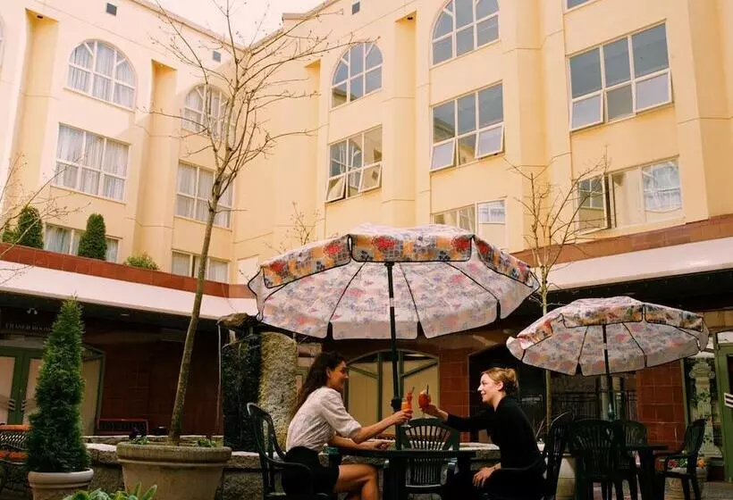 בית מלון כפרי Harrison Lake