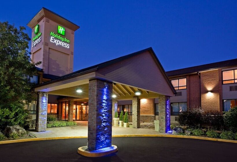 Отель Holiday Inn Express Toronto East Scarborough By Ihg