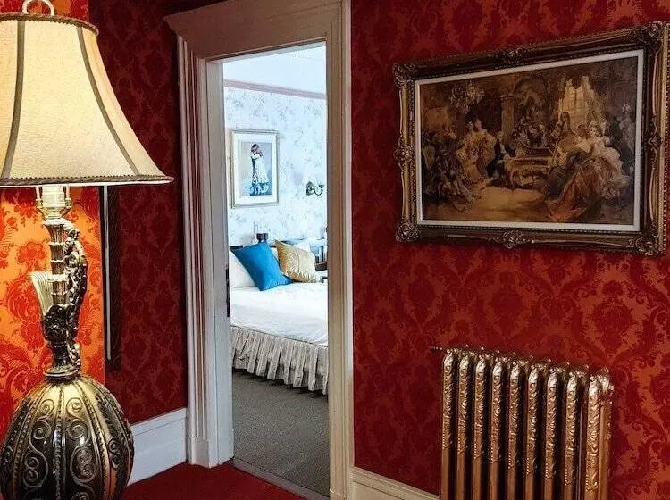 هتل Le Chateau De Pierre