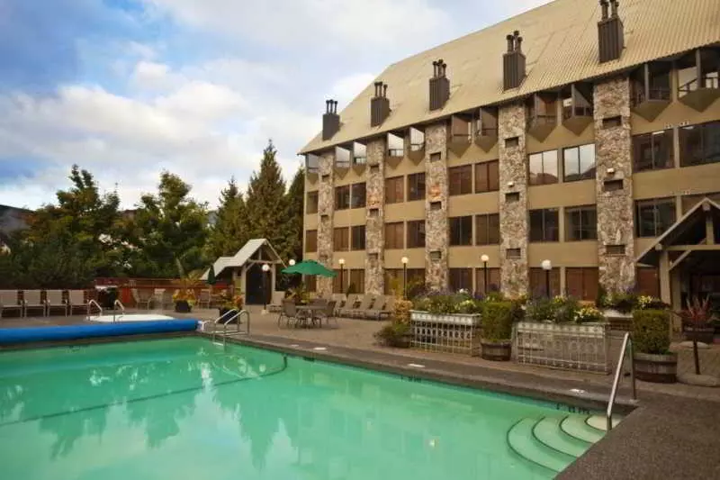 ホテル Mountainside Lodge