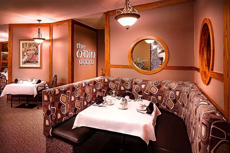 فندق Days Inn & Conference Centre By Wyndham Camrose Norsemen