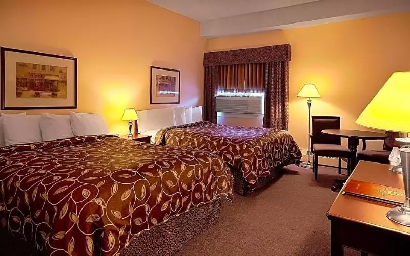 فندق Days Inn & Conference Centre By Wyndham Camrose Norsemen