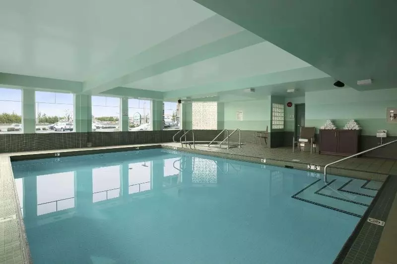 酒店 Ramada By Wyndham Surrey/langley