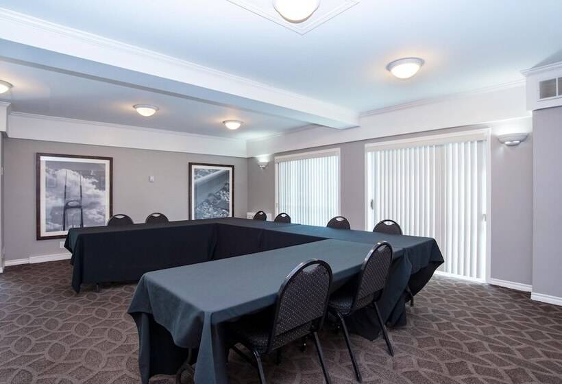 هتل Sandman Inn Kamloops