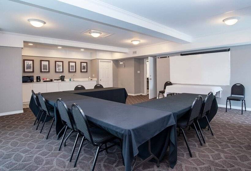 هتل Sandman Inn Kamloops