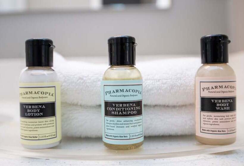 هتل Sandman Inn Kamloops