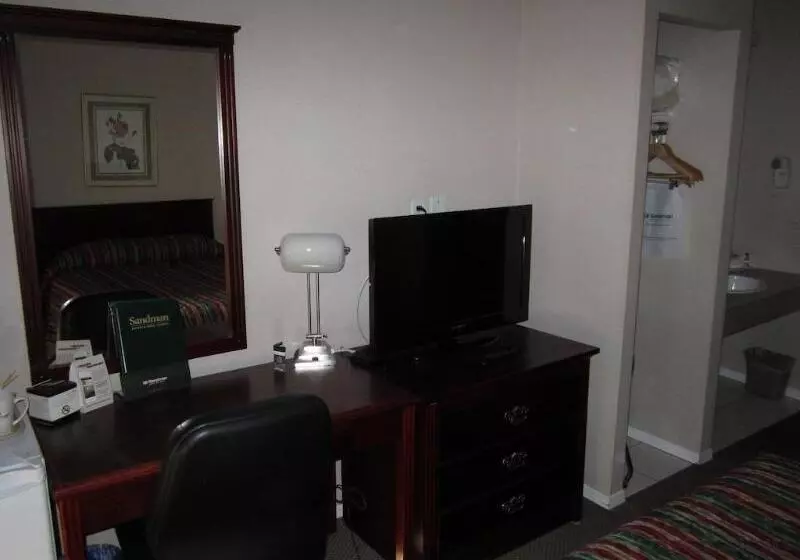 ホテル Sandman Inn Kamloops