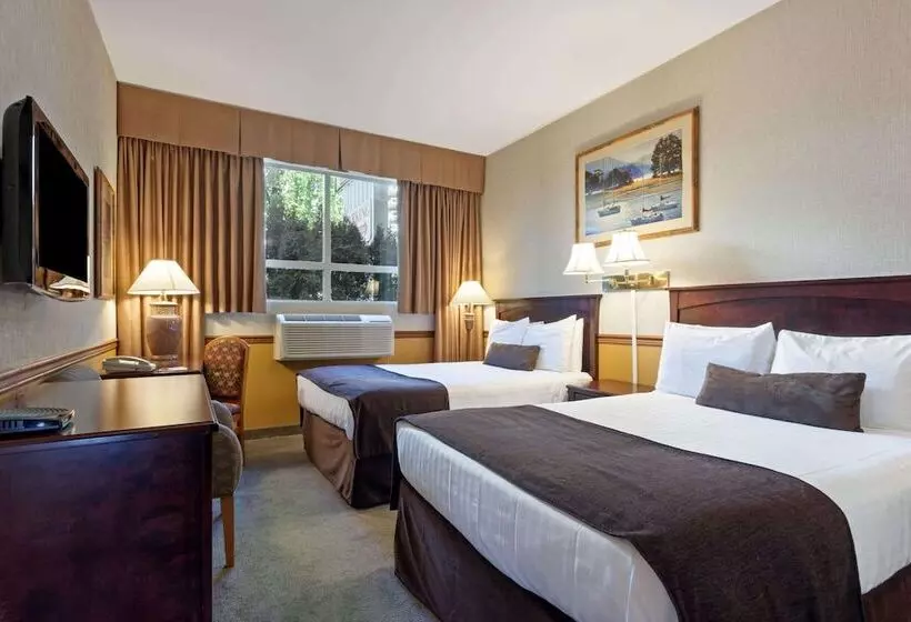 호텔 Surestay By Best Western Richmond Vancouver Airport