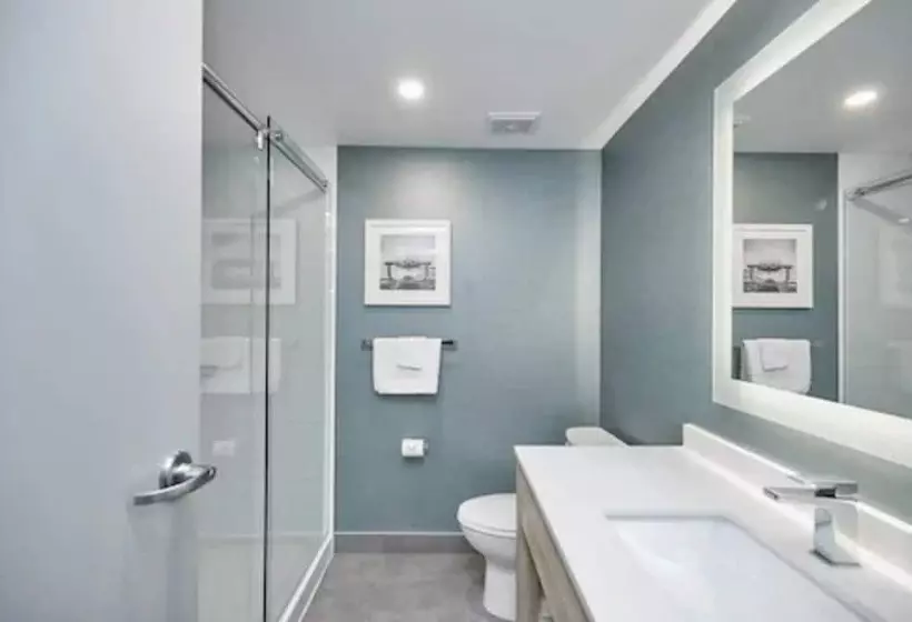 Vittoria Hotel & Suites