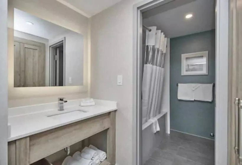 Vittoria Hotel & Suites