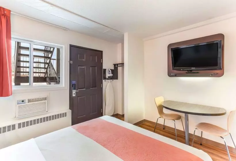 Motel 6lethbridge, Ab