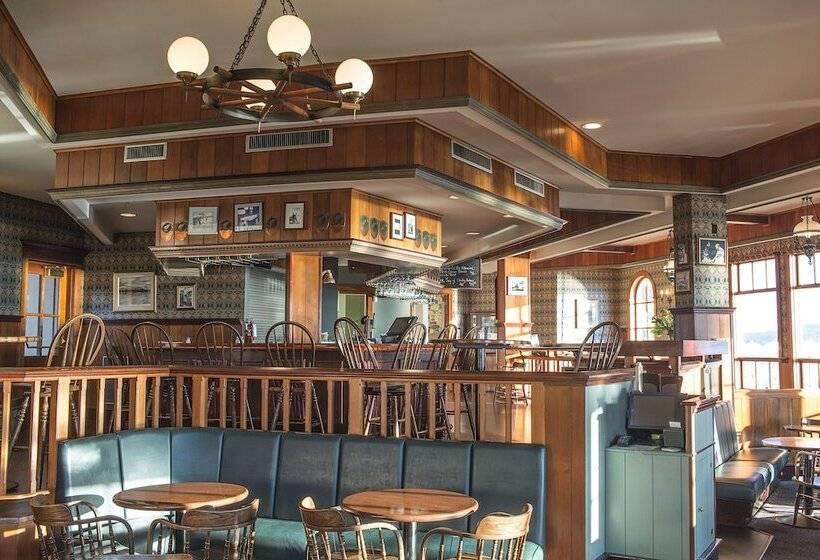 Resort Painter S Lodge, Trademark Collection By Wyndham