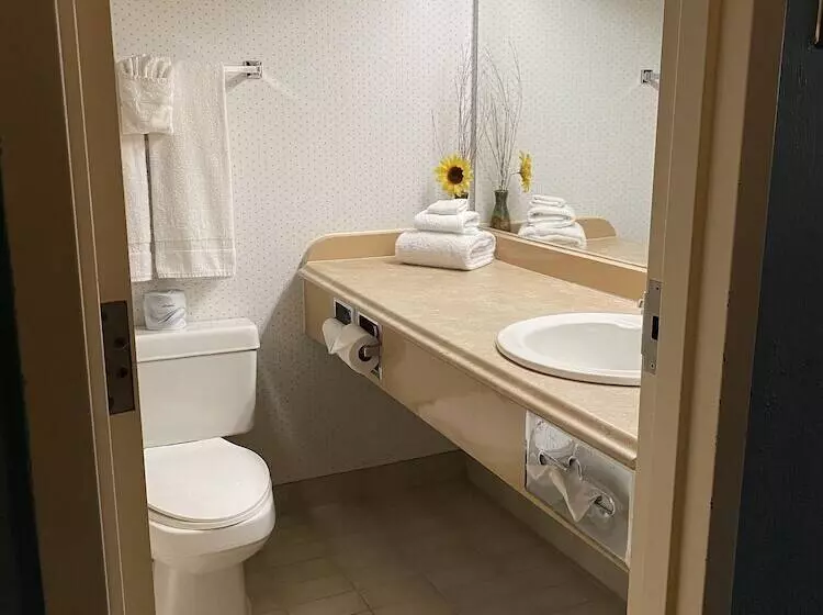 Riverside Resort & Conference Centre