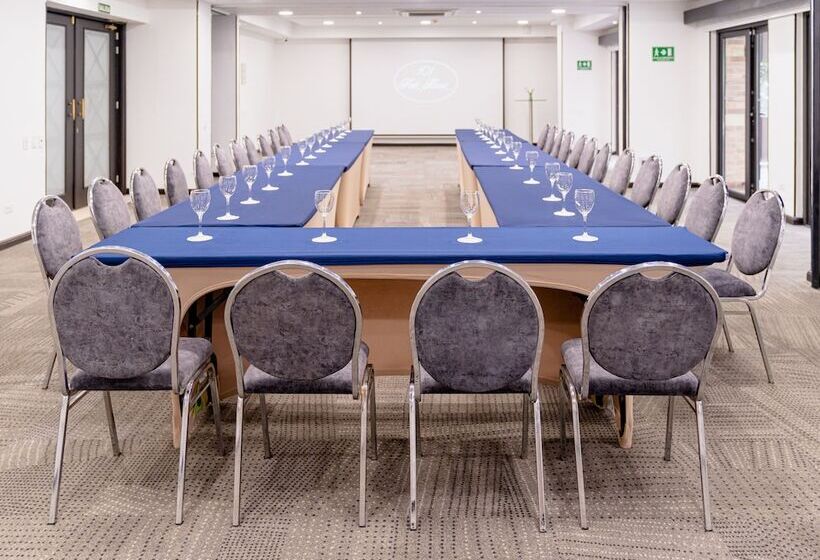 هتل 101 Park House