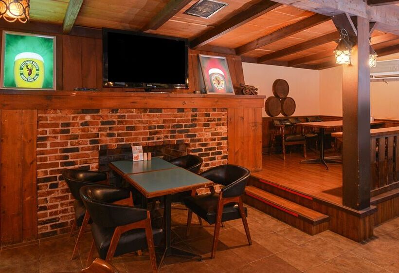 هتل Canadas Best Value Inn & Suites Charlottetown