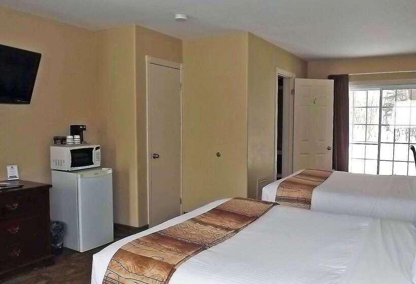 هتل Canadas Best Value Inn & Suites Charlottetown