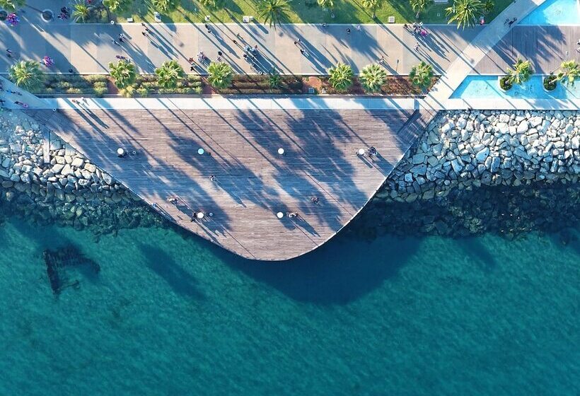 Hotel Crowne Plaza Limassol, An Ihg