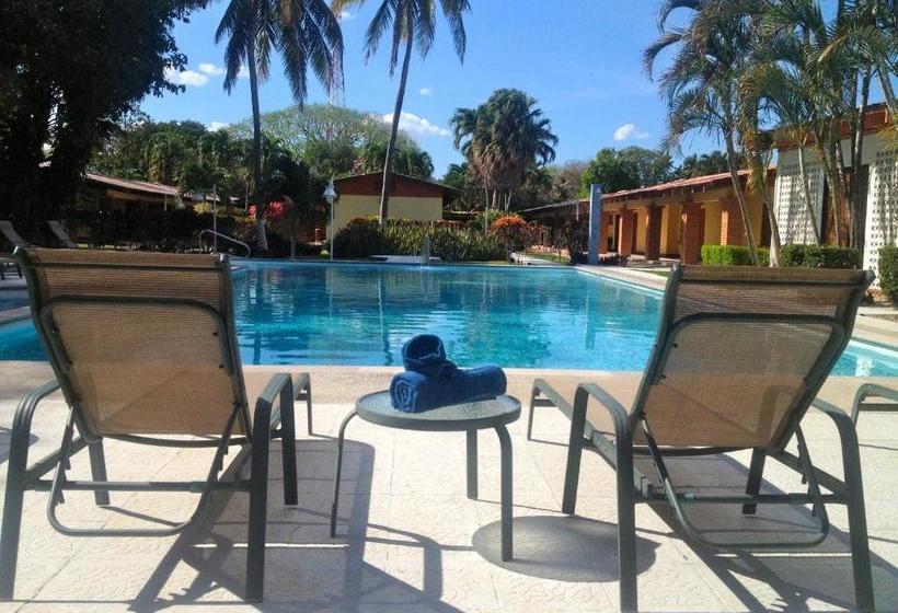 هتل Las Espuelas, Bar & Restaurant