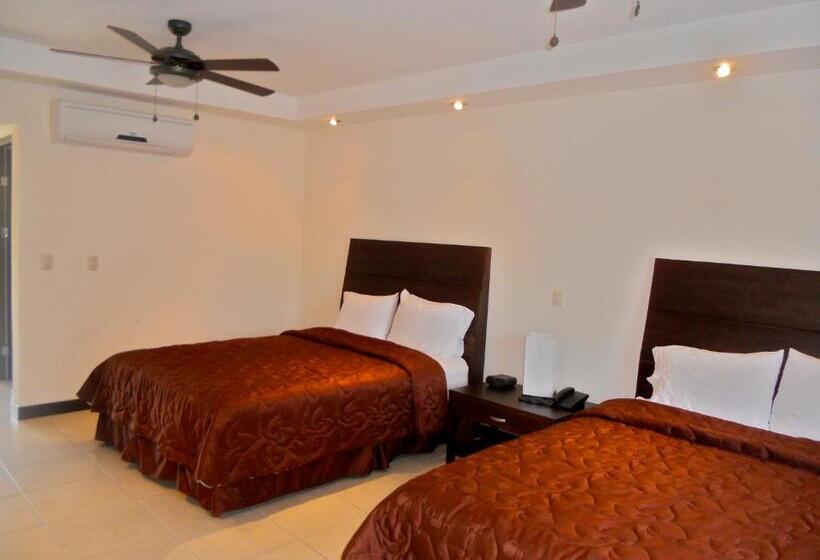 هتل Las Espuelas, Bar & Restaurant